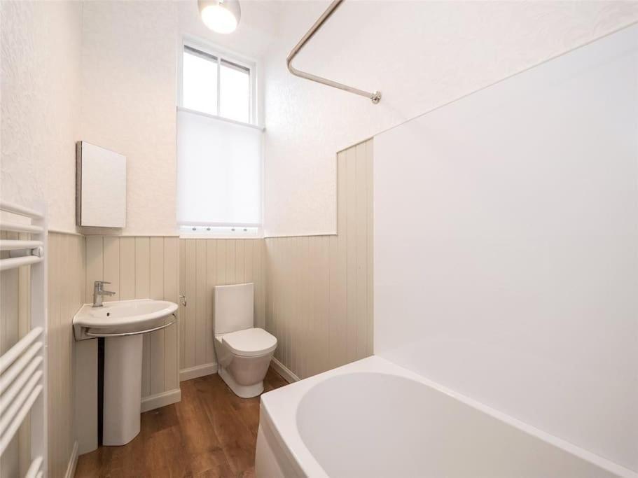 Beautiful & Bright 2 Bed Flat Murrayfield EDI Exteriér fotografie