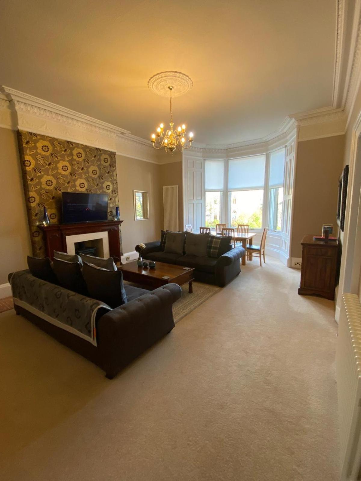 Beautiful & Bright 2 Bed Flat Murrayfield EDI Exteriér fotografie