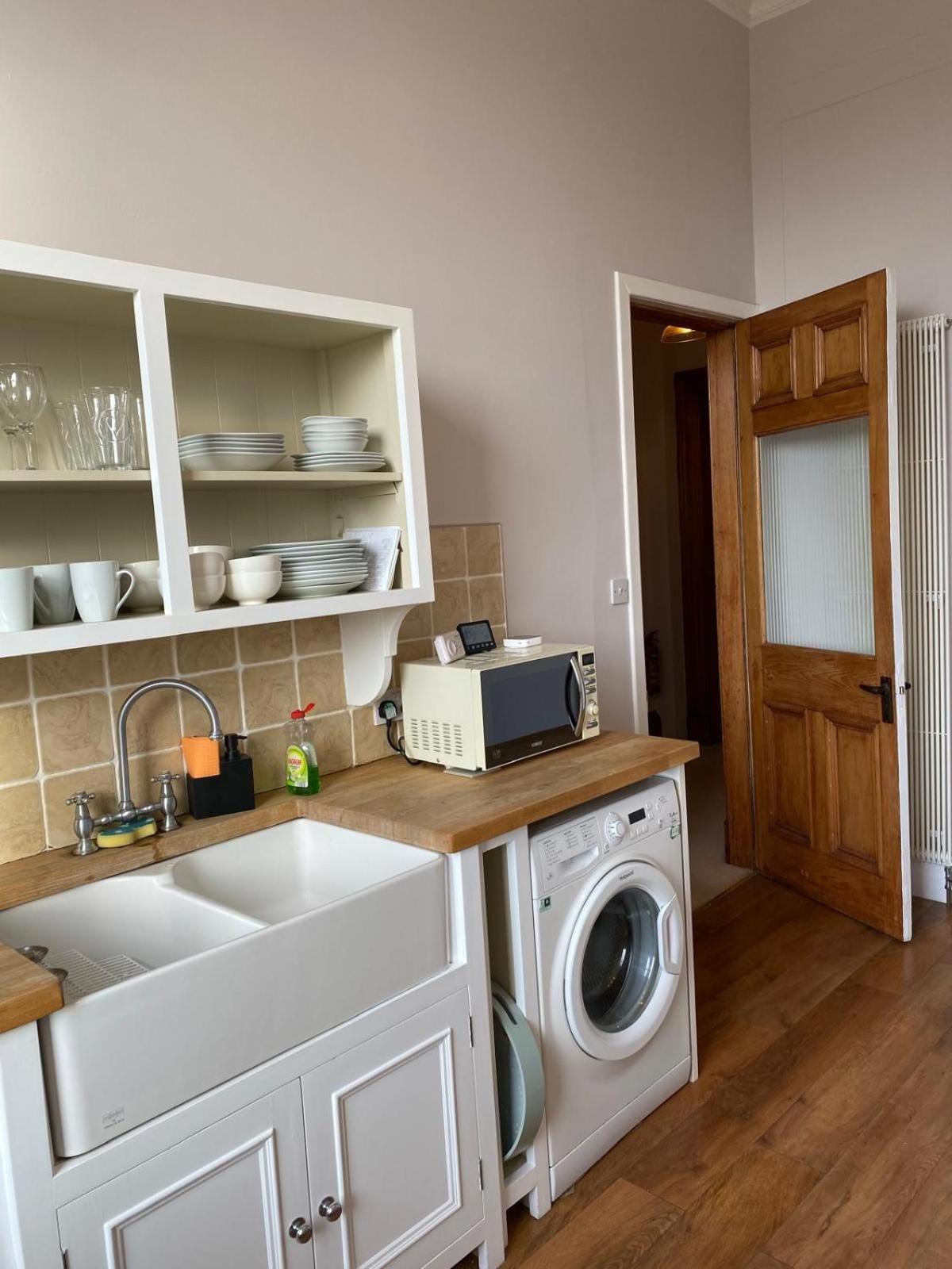 Beautiful & Bright 2 Bed Flat Murrayfield EDI Exteriér fotografie